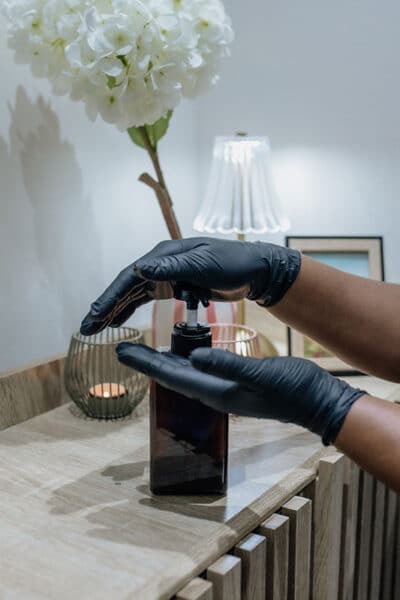 professional-beauty-therapist-treatment